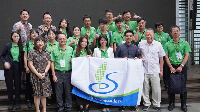 台灣農青大使訪印尼企業  對永續農業印象深刻 | 華視新聞