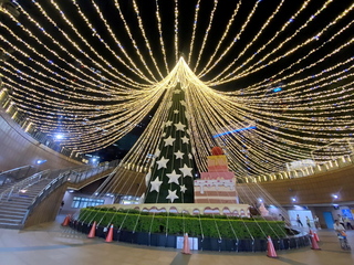 「桑塔熊」前進國際旅展  行銷新北歡樂耶誕城