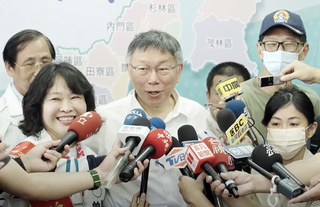 柯文哲：郭台銘說只盼台灣好 沒一定要占位置