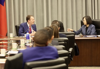 華府學者費雪：蔡總統是台灣民主價值全球倡議者