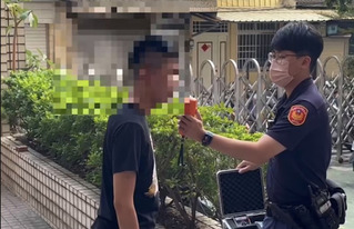 男駕駛逆向撞2機車肇逃  供稱因擔心無照挨罰