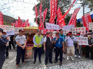 新屋居民抬媽祖抗議設電宰場  農業部退桃市府妥處