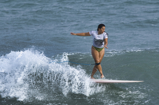 台東國際衝浪國內職業長板 韓宗軒封王、潘美心摘后