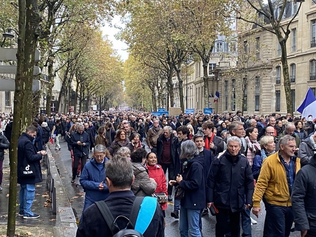 巴黎10萬人上街譴責反猶太主義  呼求重拾博愛精神 | 華視新聞
