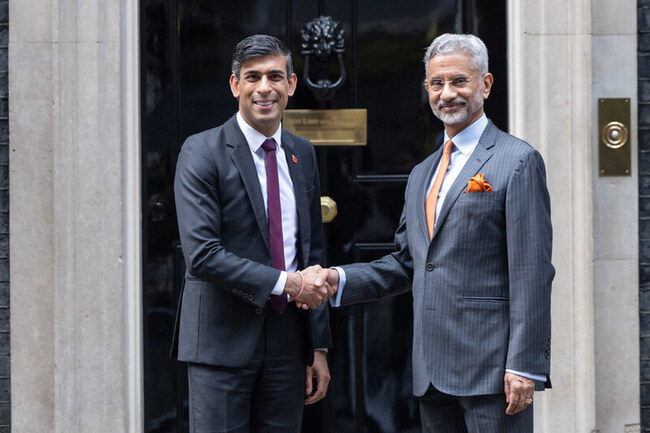 印度外長訪英會晤卡麥隆  觸及印太戰略夥伴關係 | 華視新聞