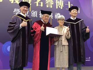 清大表彰貢獻  生質柴油商李義發獲頒名譽博士