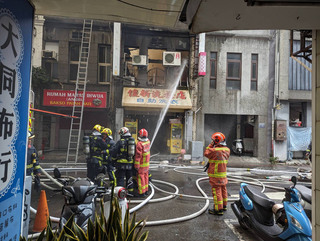 台中中區火警3戶延燒  1女子送醫傷重不治