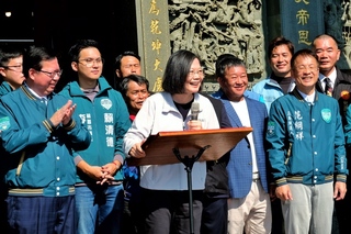 蔡總統：讓賴清德接棒  國家可以一直往前走