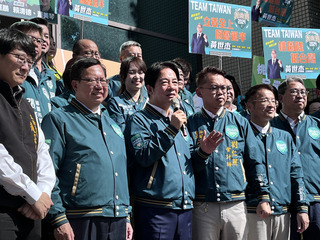 賴清德陪桃園6席立委參選人登記  目標揮出全壘打