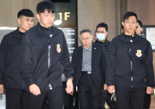 前議員候選人退黨砲轟  柯文哲跑行程未回應