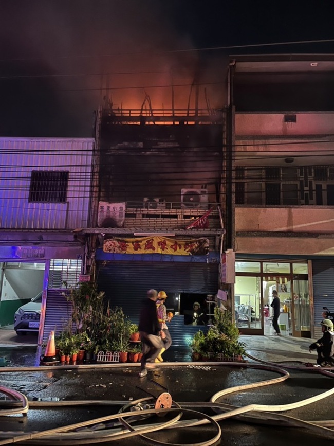 頭份越南小吃店民宅暗夜惡火 5死1傷 | 華視新聞
