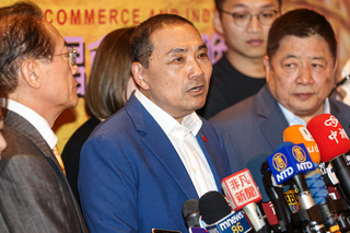 柯稱遭開價2億美元改當副手 侯友宜：去問民眾黨