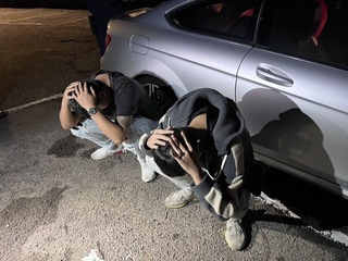 疑假借慶生當街擄人喬債務 板橋警逮9人送辦