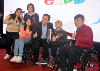 新北表揚傑出身障相關人士  肯定精彩生命故事