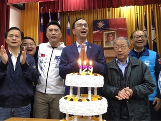 民進黨指侯友宜恐成溥儀 朱立倫：無聊的分化