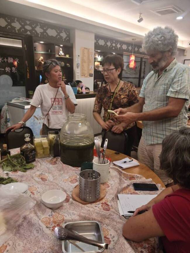 「發酵聖經」作者悄抵台南 傳達台灣食物保存 | 華視新聞