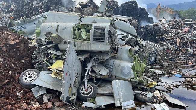台東資源回收場火警 發現報廢F-5E/F戰機殘骸 | 華視新聞