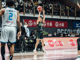 PLG夢想家擊退勇士  3連勝到手