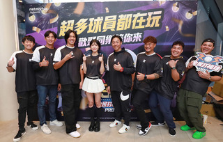 張育成穿綠褲綠鞋喊要合約 王溢正笑指穿搭好看