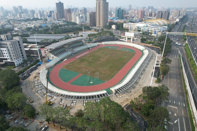 中正運動場改造113年底完工 天空步道結構浮現 | 華視新聞