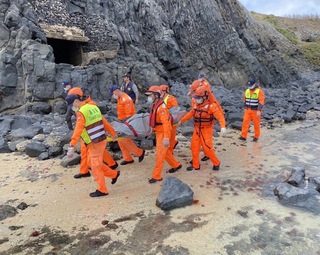 澎湖奎壁山灘岸驚見男屍  身分待釐清