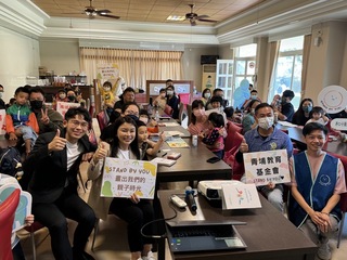 用繪畫接住孩子情緒 雲林3小時工作坊畫出親子時光