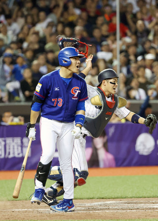 纏鬥10球吞再見三振  陳聖平淚崩：讓大家失望了