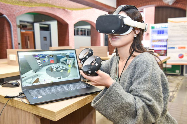 台師大結合VR教媒體素養  桌遊體驗媒體生存戰 | 華視新聞