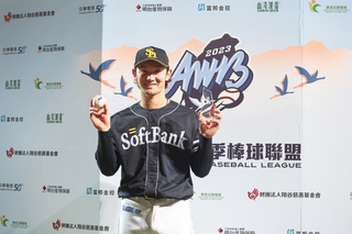 冬盟正木智也超前安日職紅隊搶勝 將與雄鷹爭冠