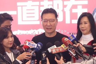 趙少康桃園掃街  再喊話「郭董回來吧我們需要你」