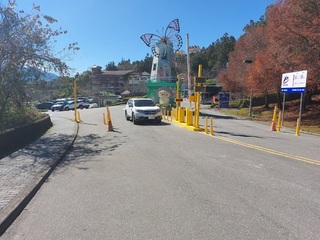 清境2停車場開始全天收費無上限 久占車露族消失