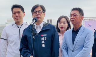 高雄輕軌將成圓汽車闖軌道 陳其邁：持續改善標示