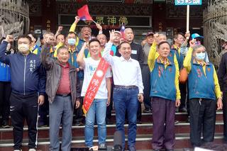 侯友宜台南車隊掃街 路過李全教競總未停留