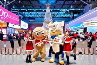 桃園機場報佳音  學子歌聲傳愛國門