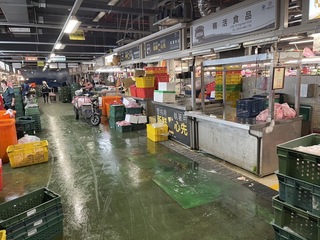 環南中繼市場消防泡沫滲漏致汙損 北市：線路短路