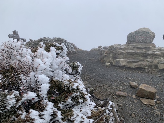 寒流來襲  雪山下冰霰高山多處結冰 | 華視新聞