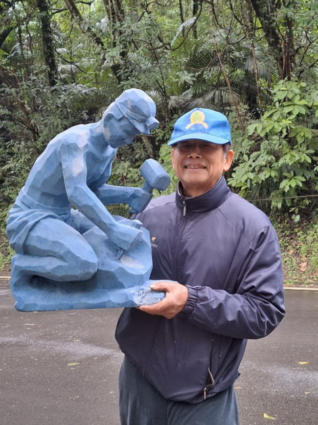 礦工子弟雕塑家林旺  盼捐作品給賴副總統 | 華視新聞