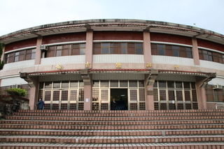 中興體育館荒廢多年將活化  總統肯定蔡培慧努力