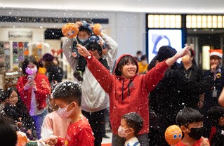 耶誕佳節 澎湖罕見飄雪秀登場