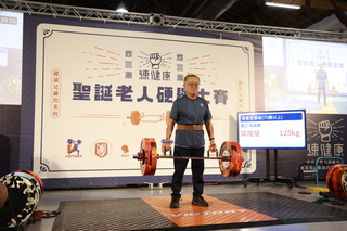 銀髮硬舉大賽 千歲團變舉重妖精挑戰破百公斤