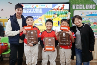 官大元任球芽頒獎嘉賓 勉球員挫折困難都是試煉