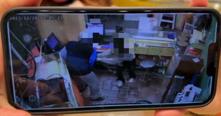 缺錢買毒持刀搶彩券行 基警迅速逮2嫌