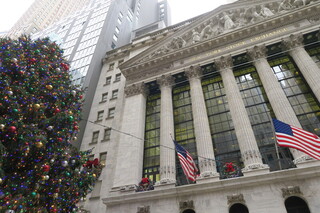 美股年終氣盛 投資人調查給予聯準會好評