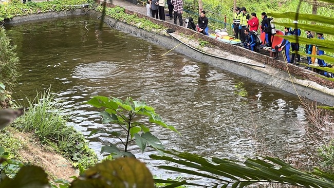 苗栗露營區調監視器才知父子溺水多時  均送醫不治 | 華視新聞