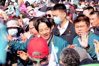 桃園參香祈福  賴清德：台灣已走在正確道路上