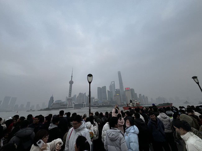 上海外灘跨年不辦燈光秀  南京路商圈仍湧現人潮 | 華視新聞