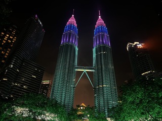 大馬聲援巴勒斯坦  跨年夜吉隆坡雙峰塔取消煙火秀