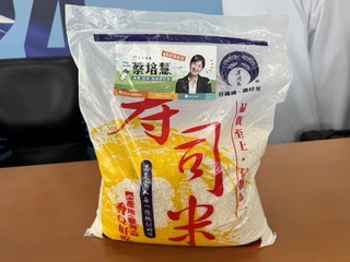遭指送包裝米涉賄選 蔡培慧團隊：單純媒合公益資源