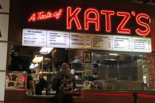 紐時：美國通膨有望持續緩和 經濟風險猶存