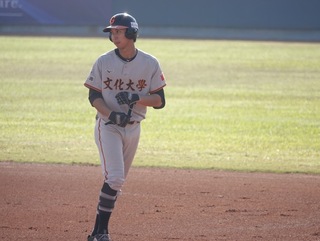 簡子寬大專聯賽高打擊率 具接近職棒外野手能力